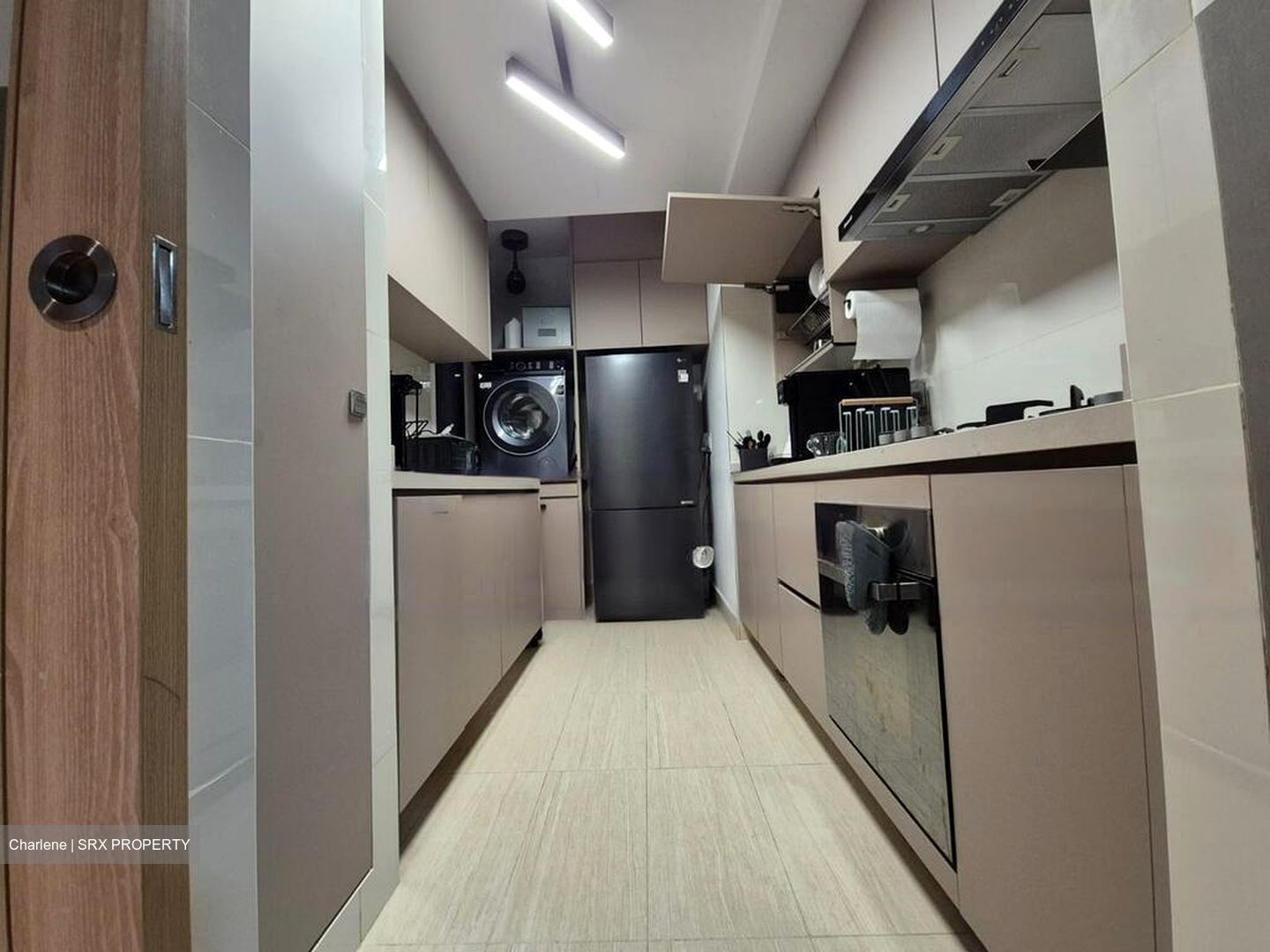Hundred Palms Residences (D19), Condominium #470545321